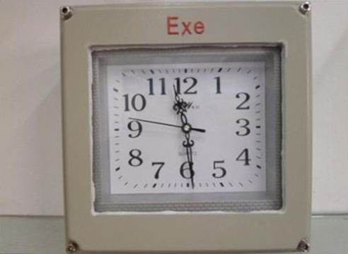 點(diǎn)擊查看詳細(xì)信息<br>標(biāo)題：BSZ2010型防爆石英鐘 閱讀次數(shù)：2663