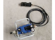 點(diǎn)擊查看詳細(xì)信息<br>標(biāo)題：錨索張拉機(jī)具 閱讀次數(shù)：1820