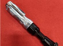 點擊查看詳細信息<br>標題：汽修風動扳手  閱讀次數(shù)：1551