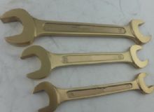 點擊查看詳細(xì)信息<br>標(biāo)題：防爆雙呆扳手 閱讀次數(shù)：296